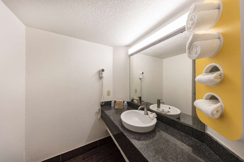 Motel 6 Knoxville TN - photo 18