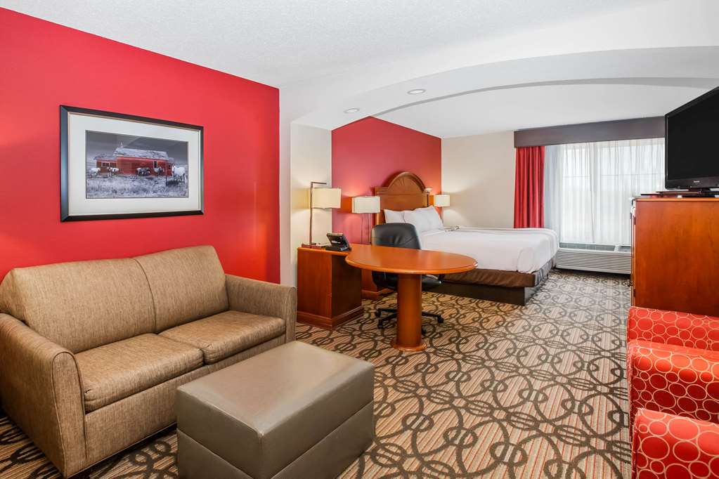La Quinta Inn & Suites by Wyndham North Platte - photo 29