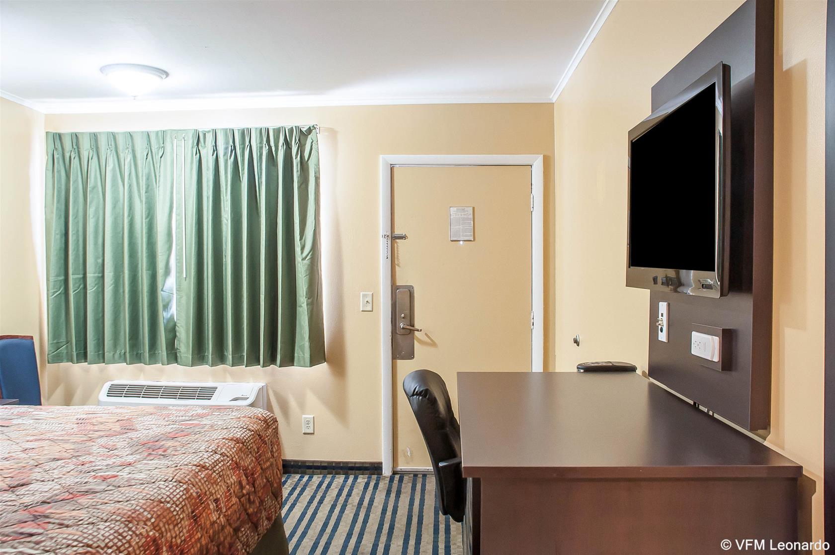 Amherst Inn & Suites - photo 13