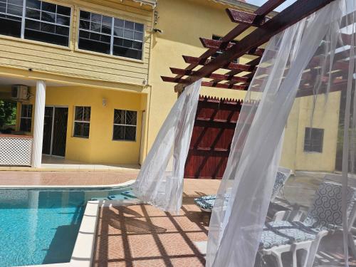 Royal Escape 1 in Anse La Raye, Saint Lucia