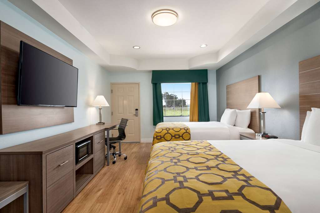 Baymont by Wyndham Kingwood - photo 15