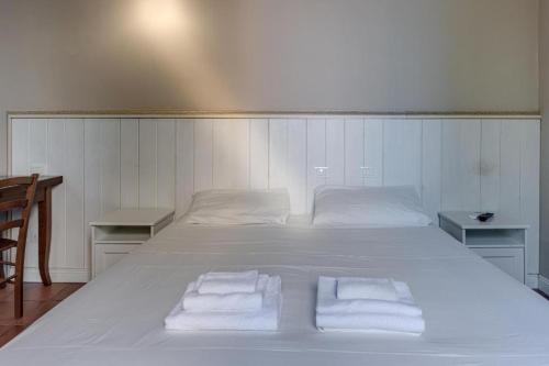 Bologna City Center H Rooms And Suites Near Rizzoli Hospital in Bologna, Italy