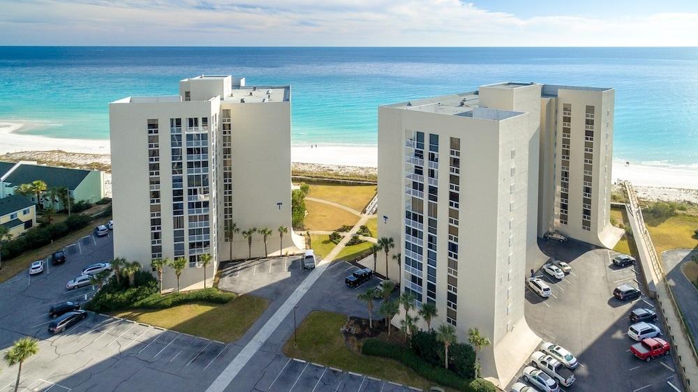 Shoreline Towers 1052 2 Bedroom Condo by RedAwning - photo 12