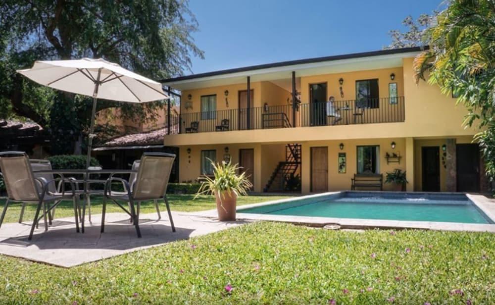 Las Calas Apart Hotel in Asuncion, Paraguay