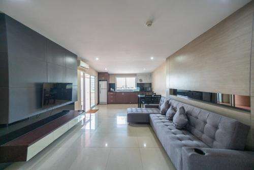 Shiba Guesthouse — 4-Star Luxury Hotel in Pattaya, Thailand