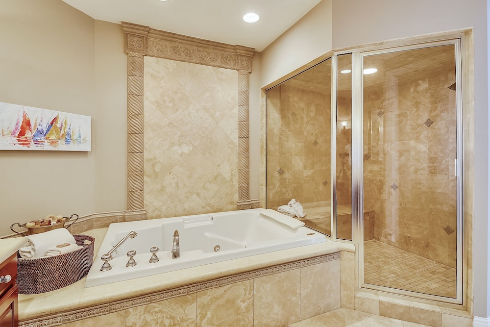 Silver Beach Towers 1905e 3 Bedroom Condo by RedAwning - photo 37