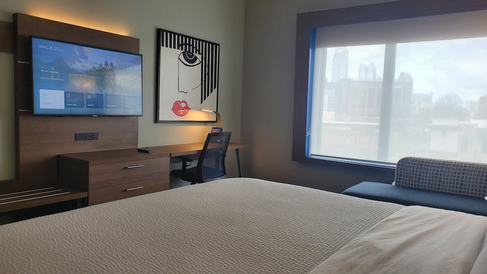 Holiday Inn Express & Suites Charlotte South End by IHG - photo 68