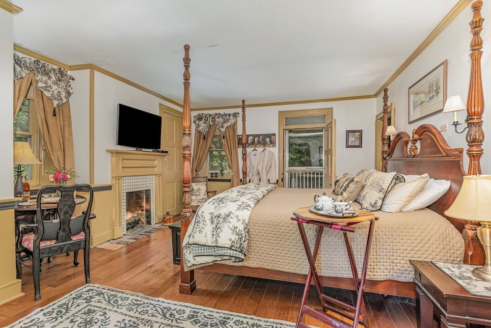 Fallen Tree Farm Bed & Breakfast - photo 21