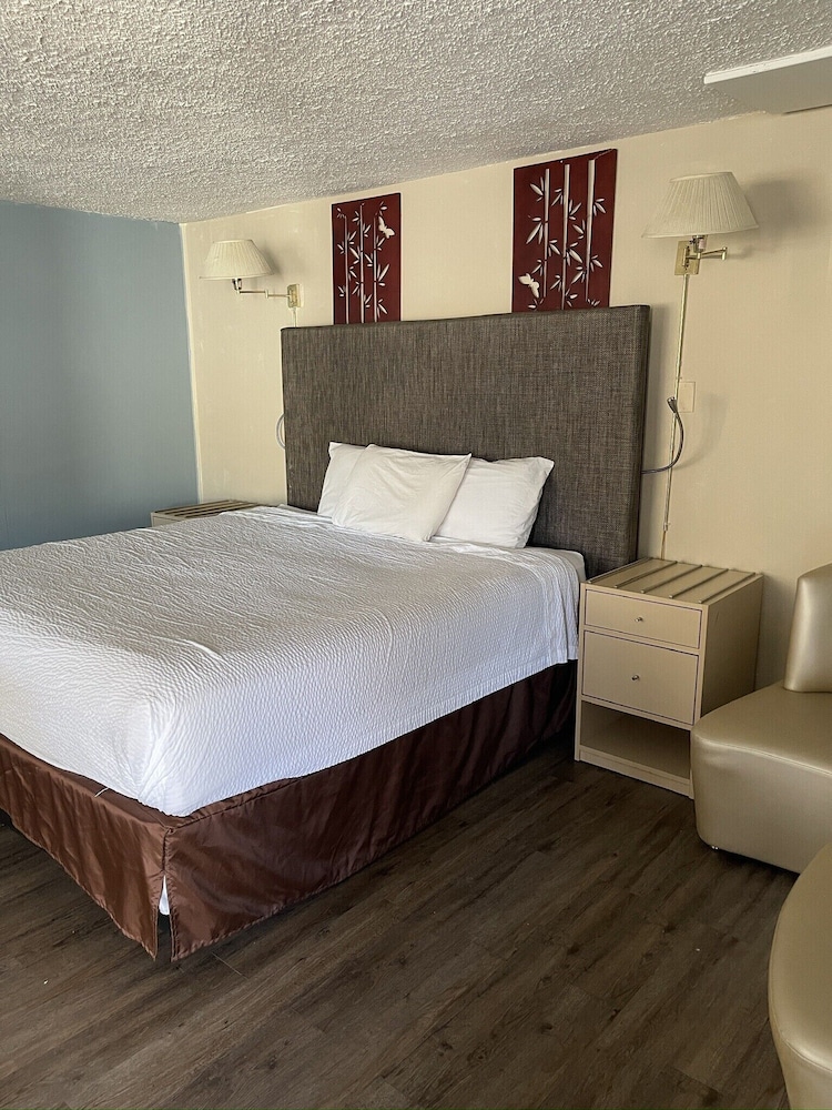 Safari Motel - photo 13