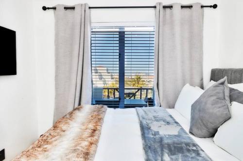 West Beach Luxury Apartment — 4-Star Luxury Hotel in Cape Town, South Africa