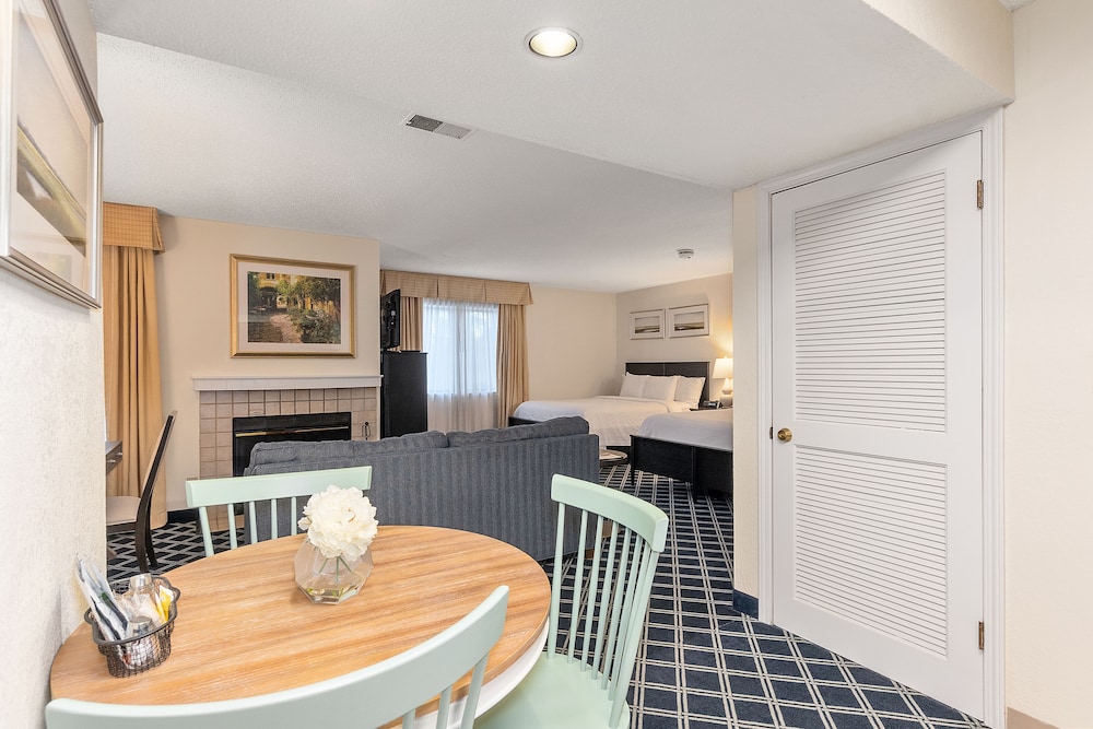 Residences at Daniel Webster - photo 29