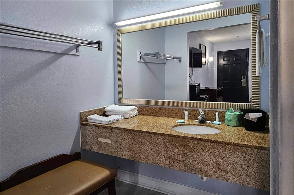 Rodeway Inn Hattiesburg North - photo 34