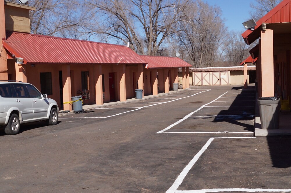 White Mountain Motel - photo 85