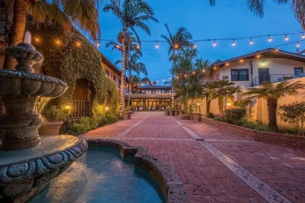 Historic Santa Maria Inn - photo 76