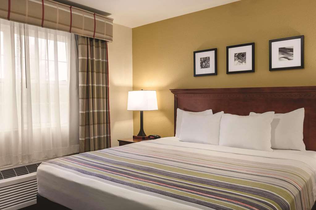 Country Inn & Suites by Radisson Dakota Dunes SD - photo 9