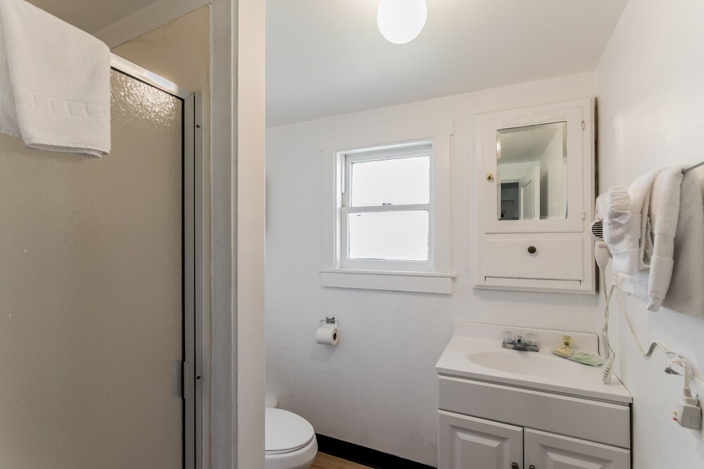 Skylark Shores Resort - photo 57