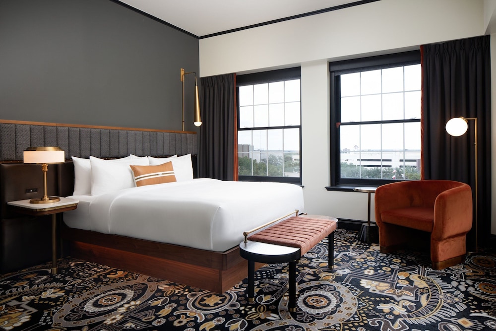 LaSalle Boutique Hotel - photo 12