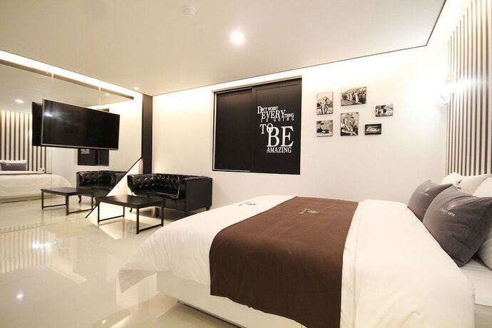 Changwon Sangnam dong Charlie’s in Changwon, South Korea