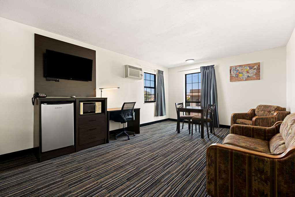 Econo Lodge Dumas - photo 19