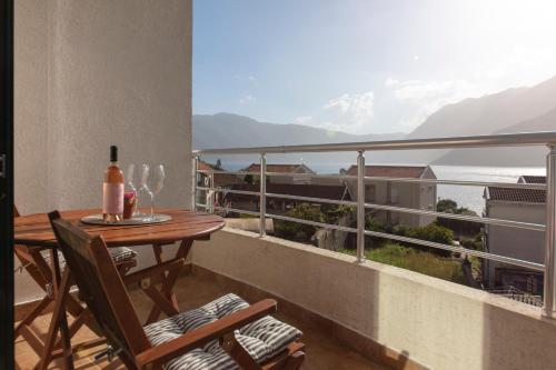 Seaview apartment Risinium — Risan — photo 3