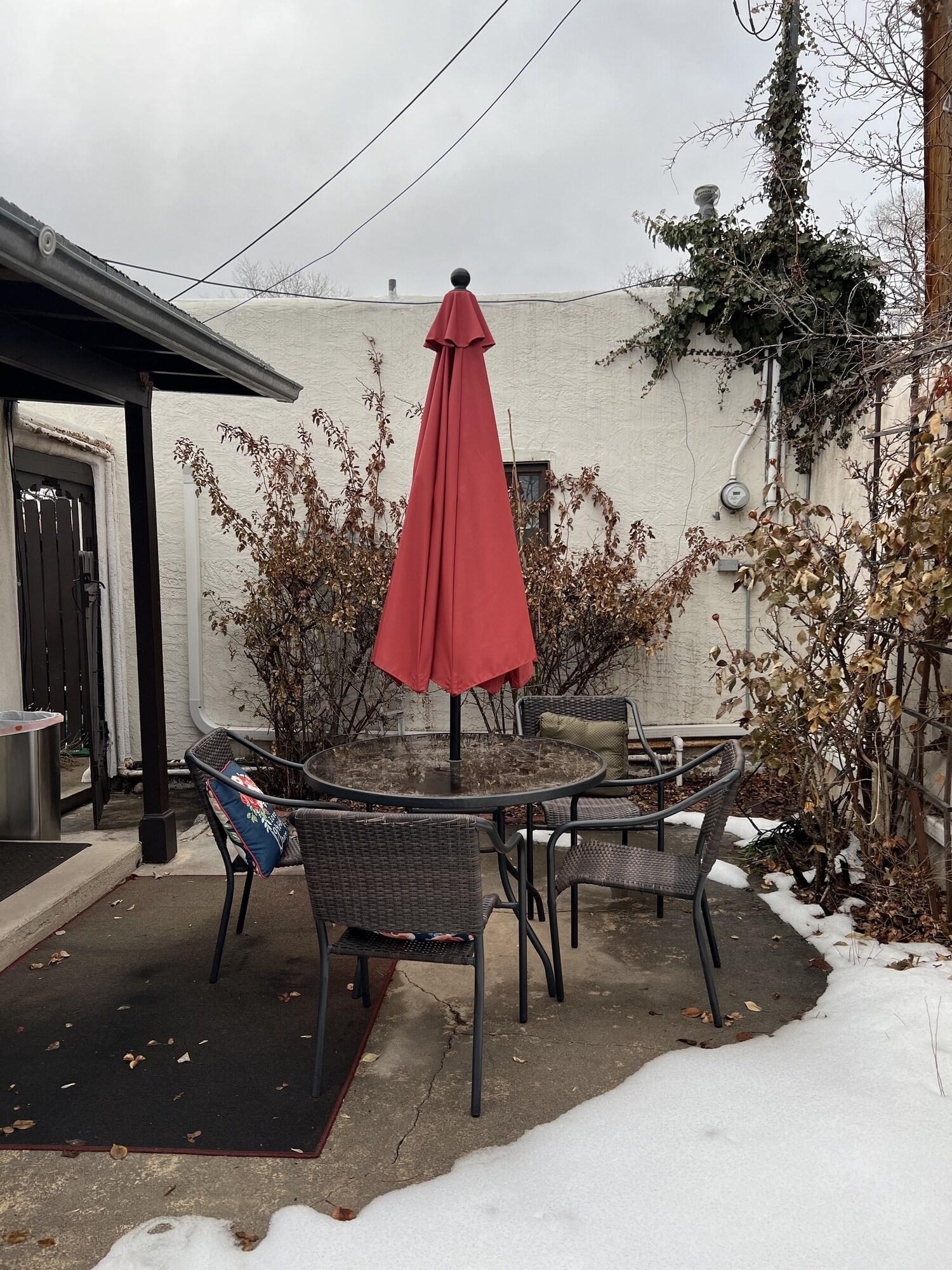 Downtown Historic East Side Coyote House 2B 2BA — 4-Star Luxury Hotel in Santa Fe, United States