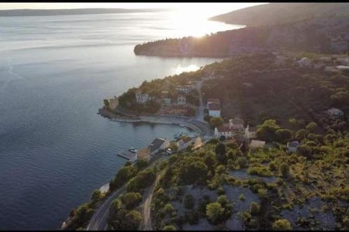 Apartment Maribel — 4-Star Luxury Hotel in Starigrad, Croatia