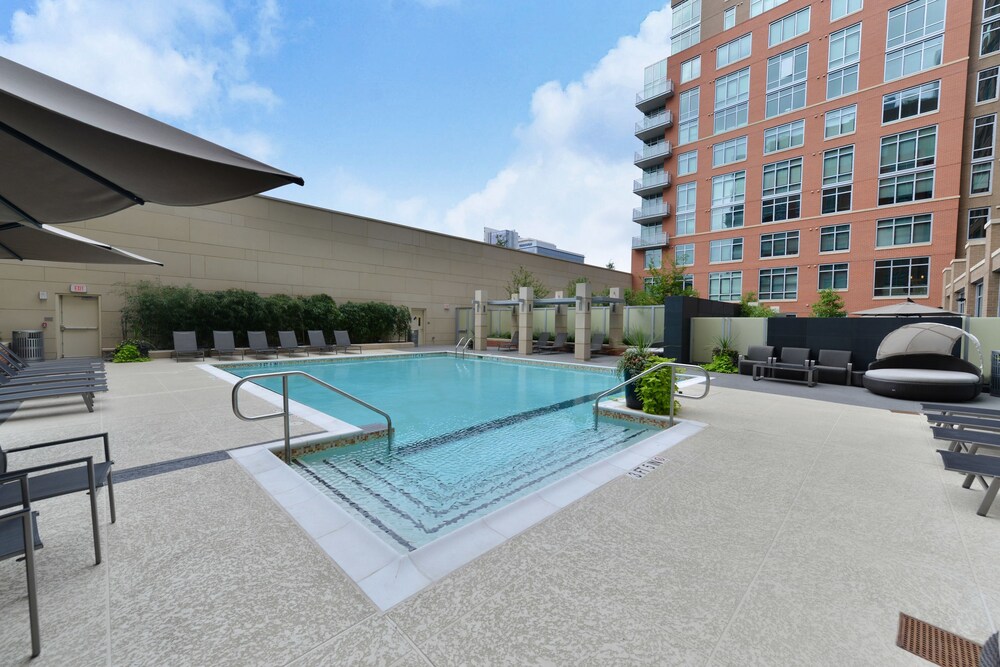 Bridgestreet at The Avant Apartments — 4-Star Luxury Hotel in Reston, United States