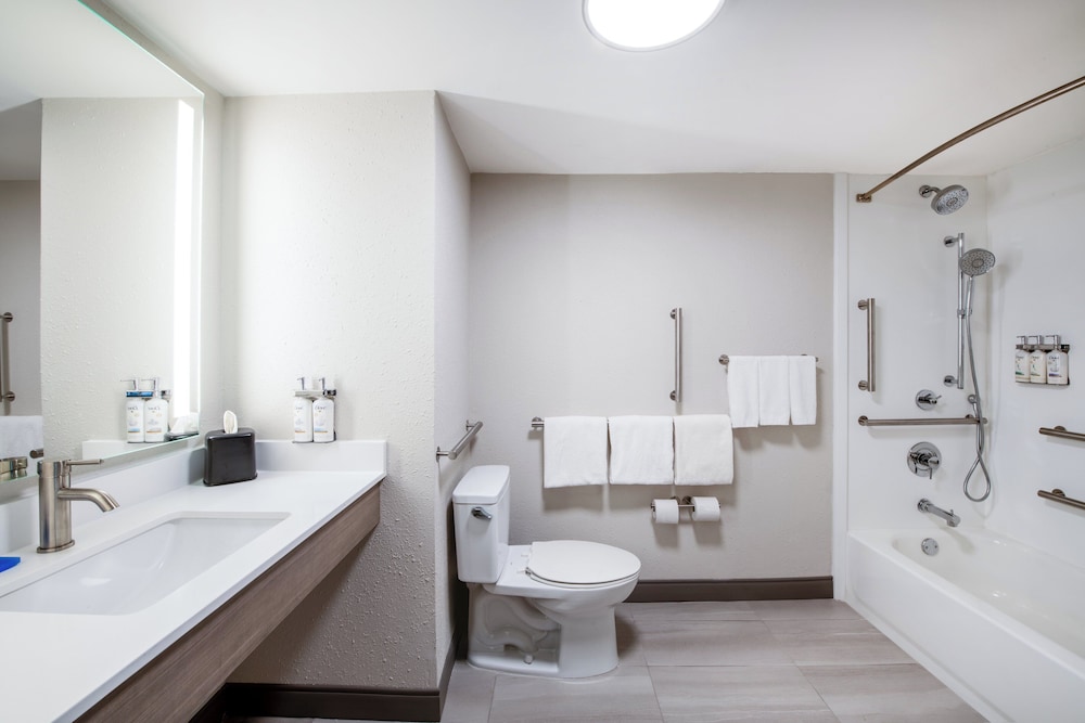 Holiday Inn Express & Suites Wilson I 95 By IHG - photo 16