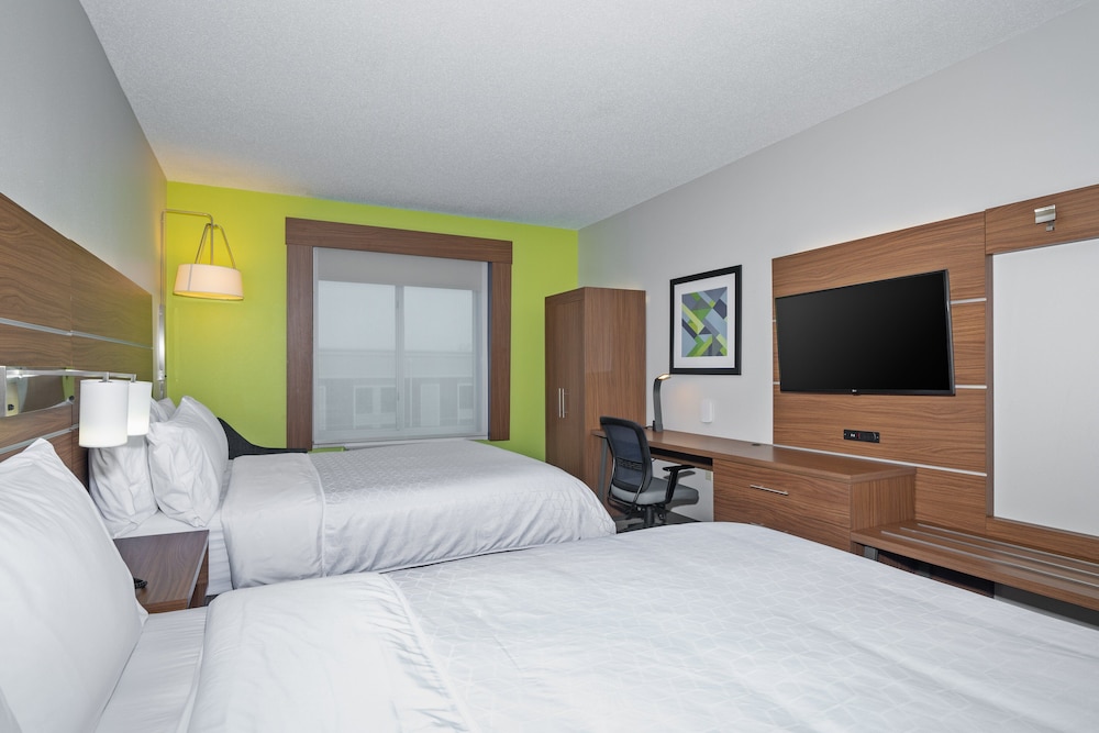 Holiday Inn Express Hotel & Suites Woodbridge by IHG - photo 15