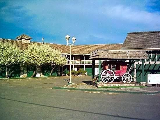 Red Coach Inn - last minute hotel in Unknown City