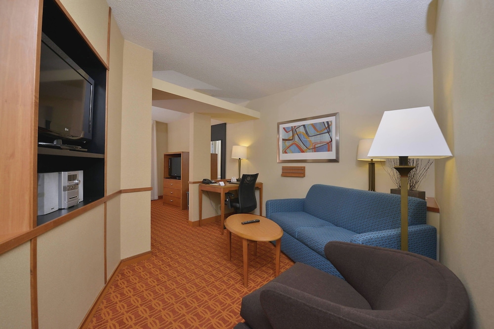 Fairfield Inn & Suites by Marriott Williamsport - photo 11