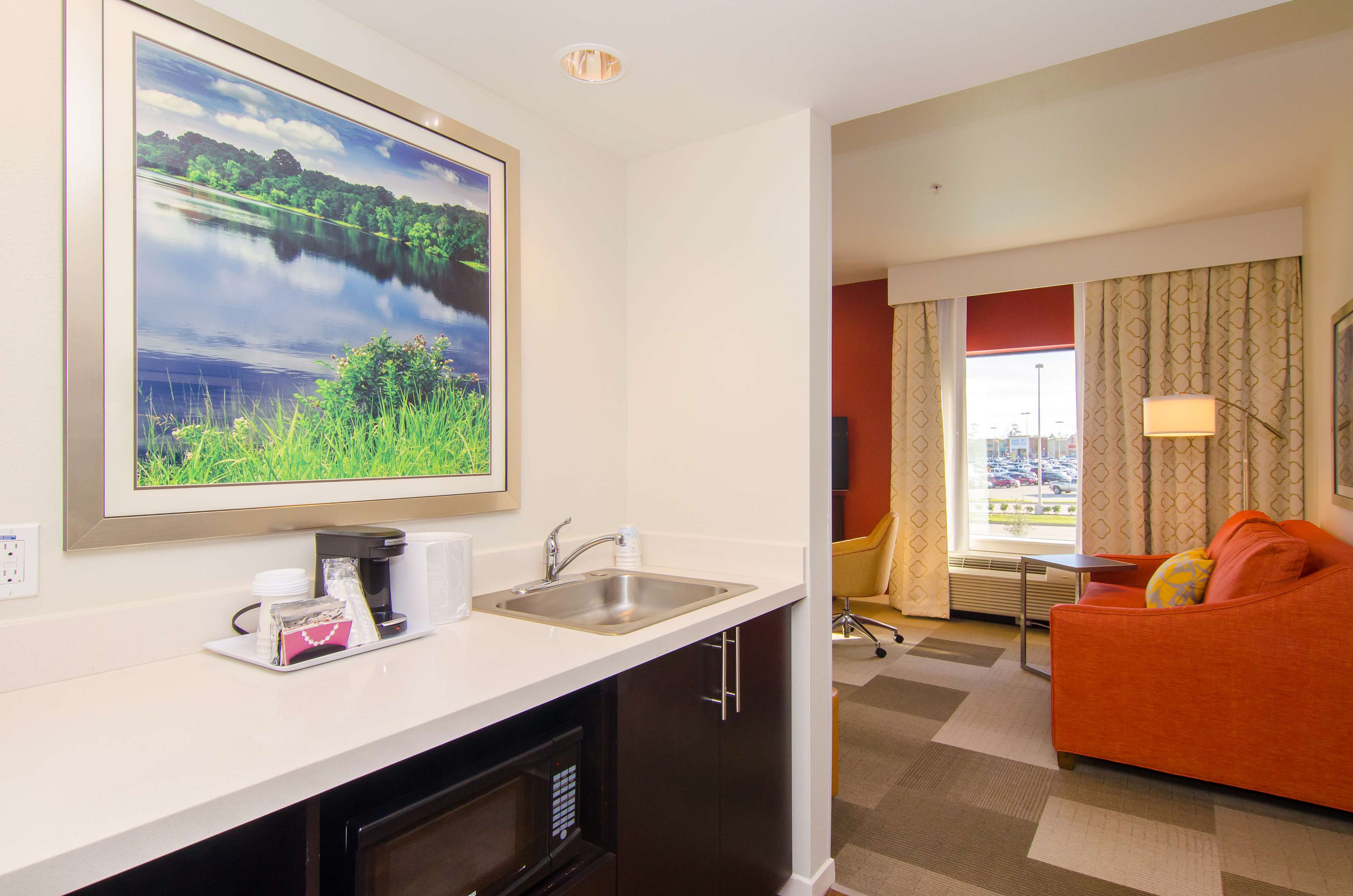 Hampton Inn & Suites Huntsville - photo 17