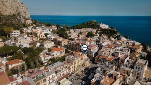 Gfl Mondello Appartamenti Vista Mare — 4-Star Luxury Hotel in Palermo, Italy