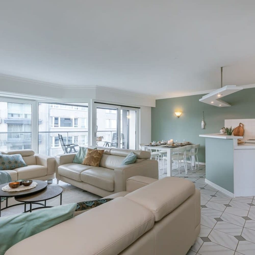 Apartment With Sideways sea View in Middelkerke — 4-Star Luxury Hotel in Middelkerke, Belgium