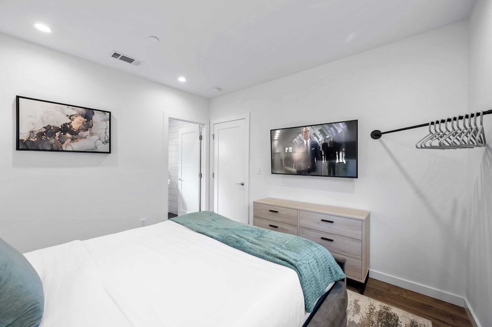 The Gower Street Bungalows by AvantStay - photo 15