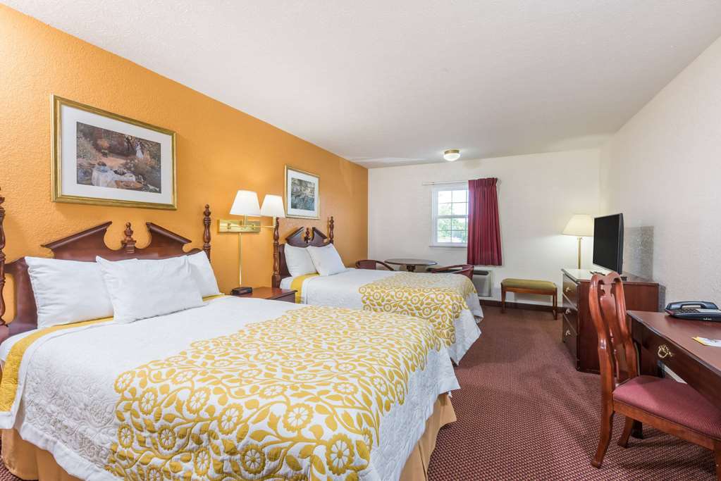 Days Inn by Wyndham Amherst - photo 10