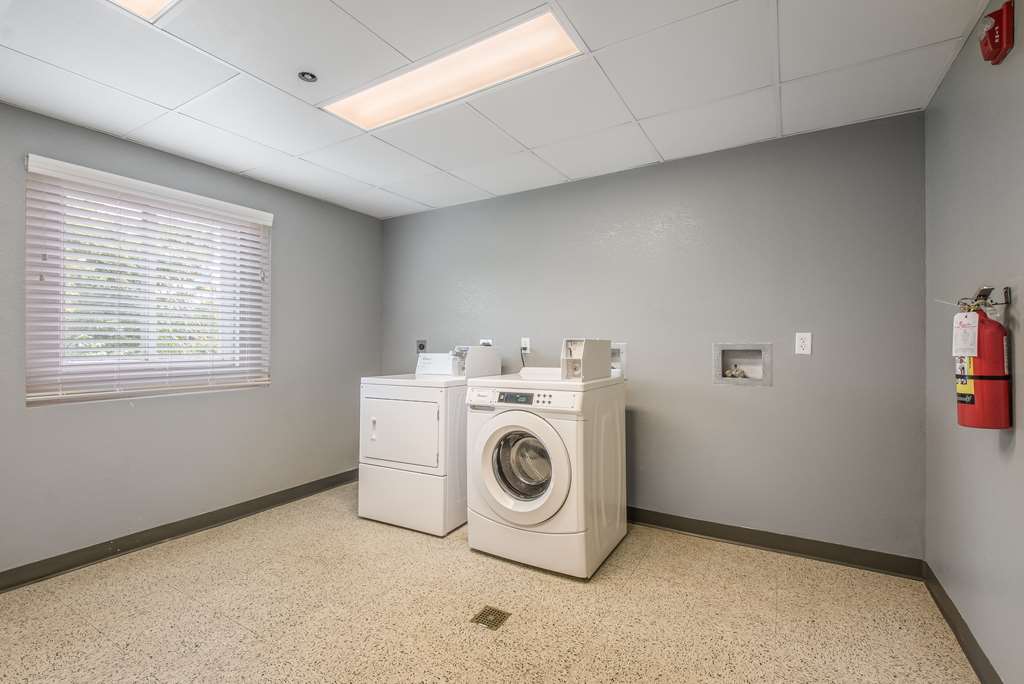 Americas Best Value Inn Knoxville East - photo 20