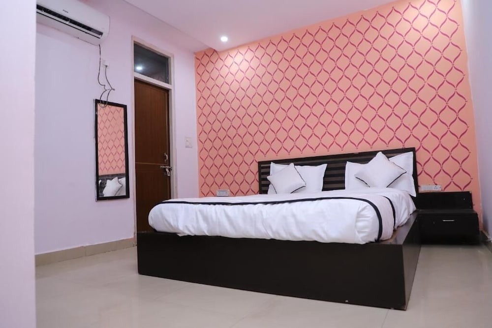 Hotel Axiom Prime - carbon neutral hotel in Lucknow