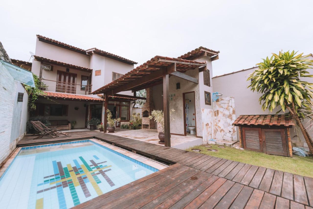 Casa Alecrim Piscina Privativa Com Dec Movel Ideal Criancas — 4-Star Luxury Hotel in Niteroi, Brasil