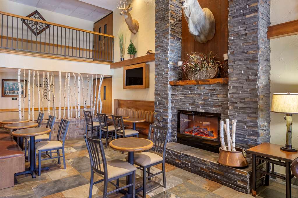 Comfort Inn at Thousand Hills - photo 3