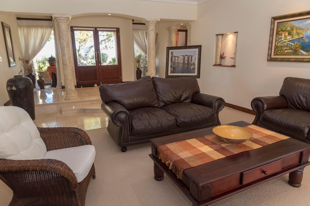5 Forecastle — 4-Star Luxury Hotel in Knysna, South Africa