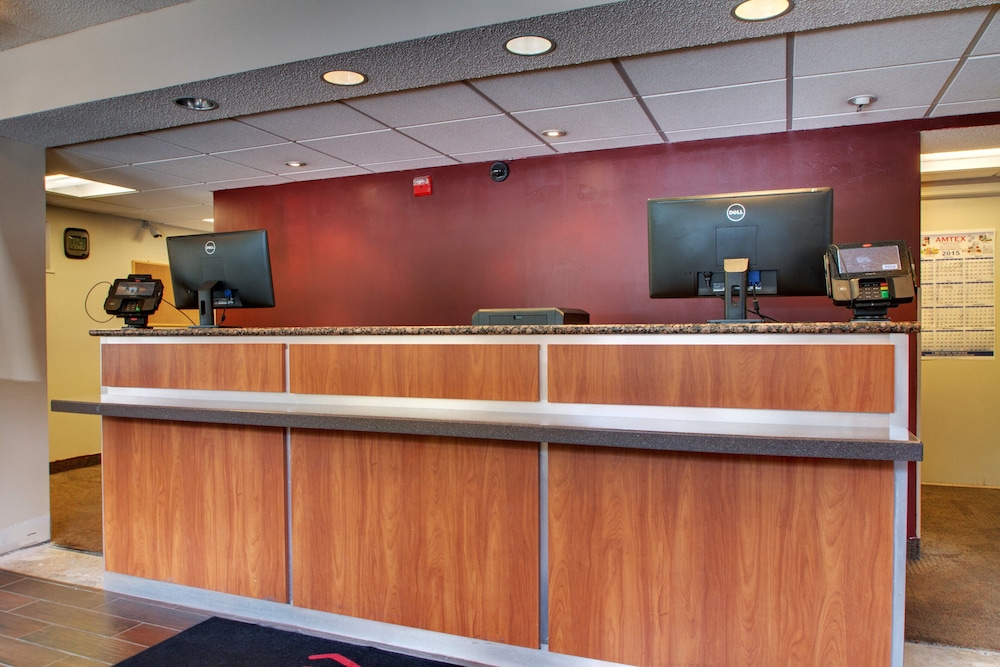 Red Roof Inn St Louis Westport Maryland Heights - photo 7
