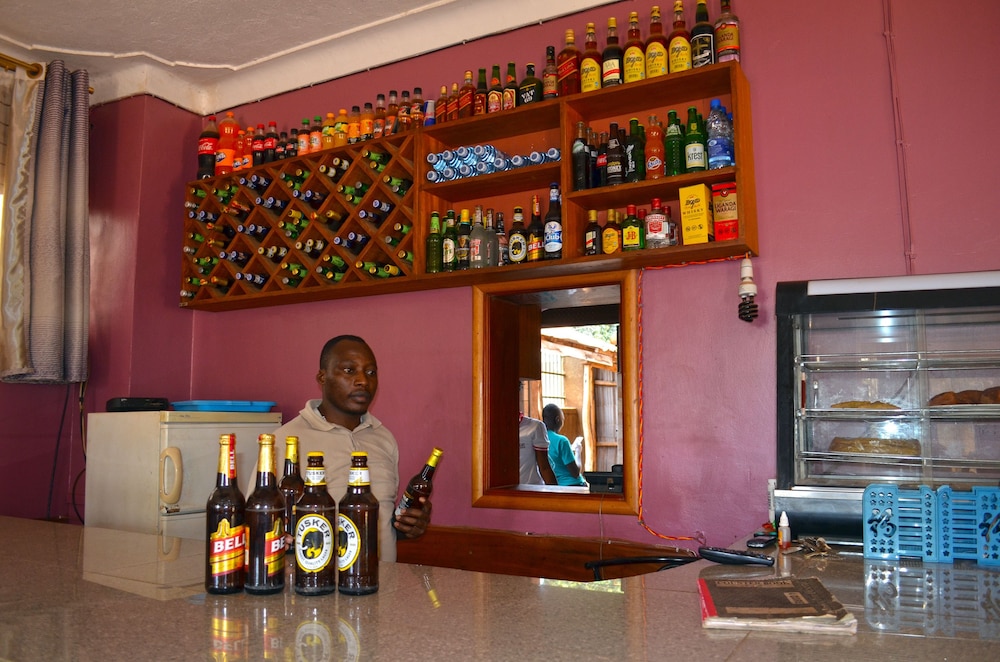 Moonlight Hotel Namanve - last minute hotel in Kampala