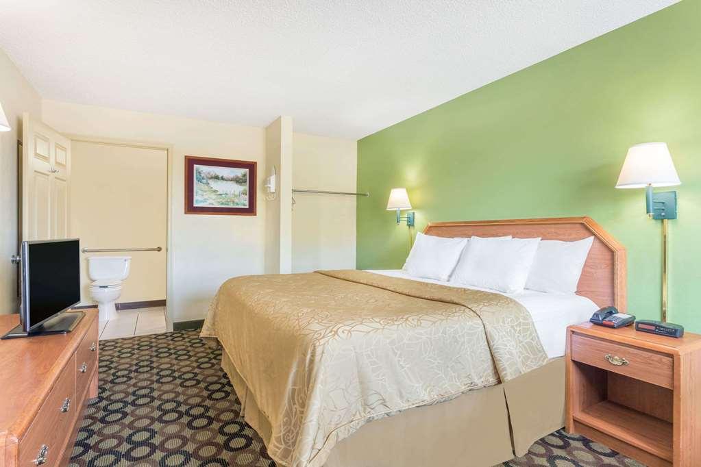 Days Inn Ashburn - photo 6