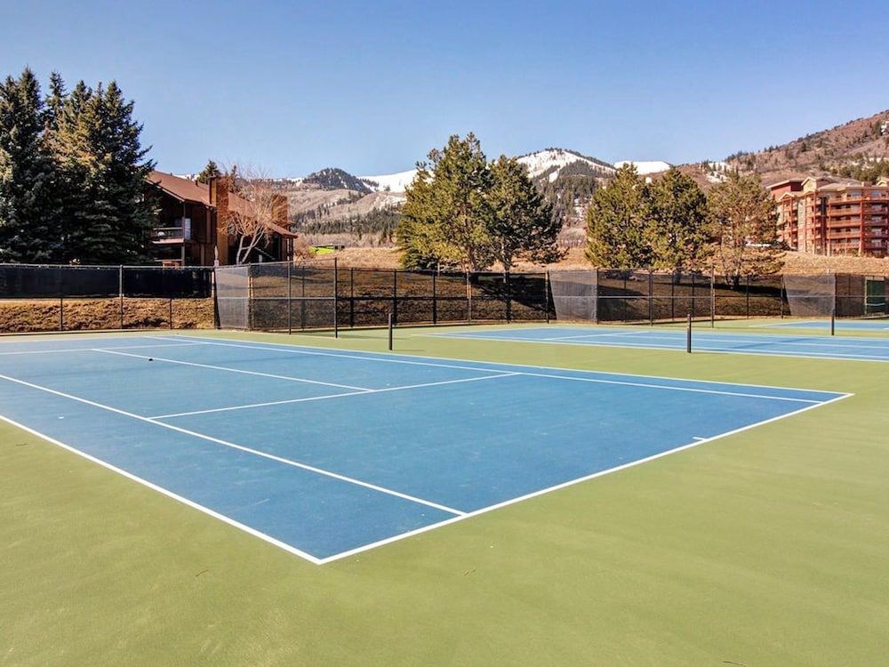 2025 Canyons Resort Drive Condo #S 5 3 Br condo by RedAwning - photo 3