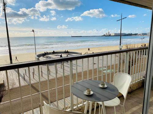 MIREILLE Appartement 4 etoiles vue mer 2 a 4 pers — 4-Star Luxury Hotel in Les Sables-D'olonne, France