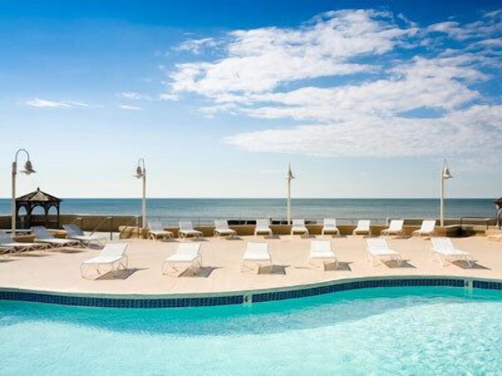 Atlantic Palace Suites - photo 34