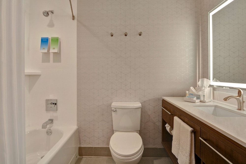 Home2 Suites by Hilton Savannah Midtown GA - photo 24