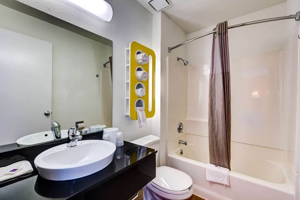 Motel 6 Wheat Ridge CO West Denver North - photo 19