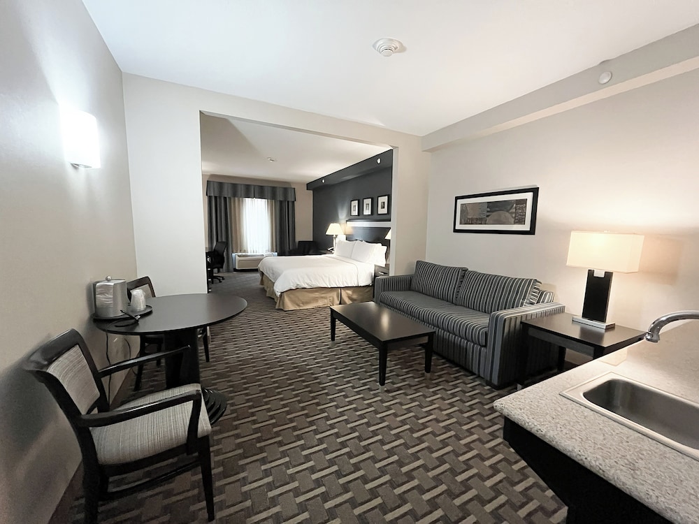 Holiday Inn Express & Suites Morton Peoria Area by IHG - photo 22